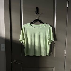 Fabletics | Essential Air Short Sleeve Top in “Sprout”